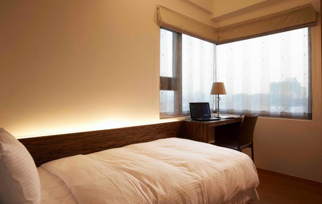 Two-Bedroom Apartment (3 Adults)